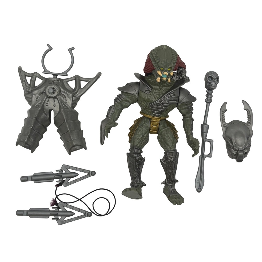 Vintage 1993 Kenner Predator Scavage Action Figure 100% Complete Mask Staff